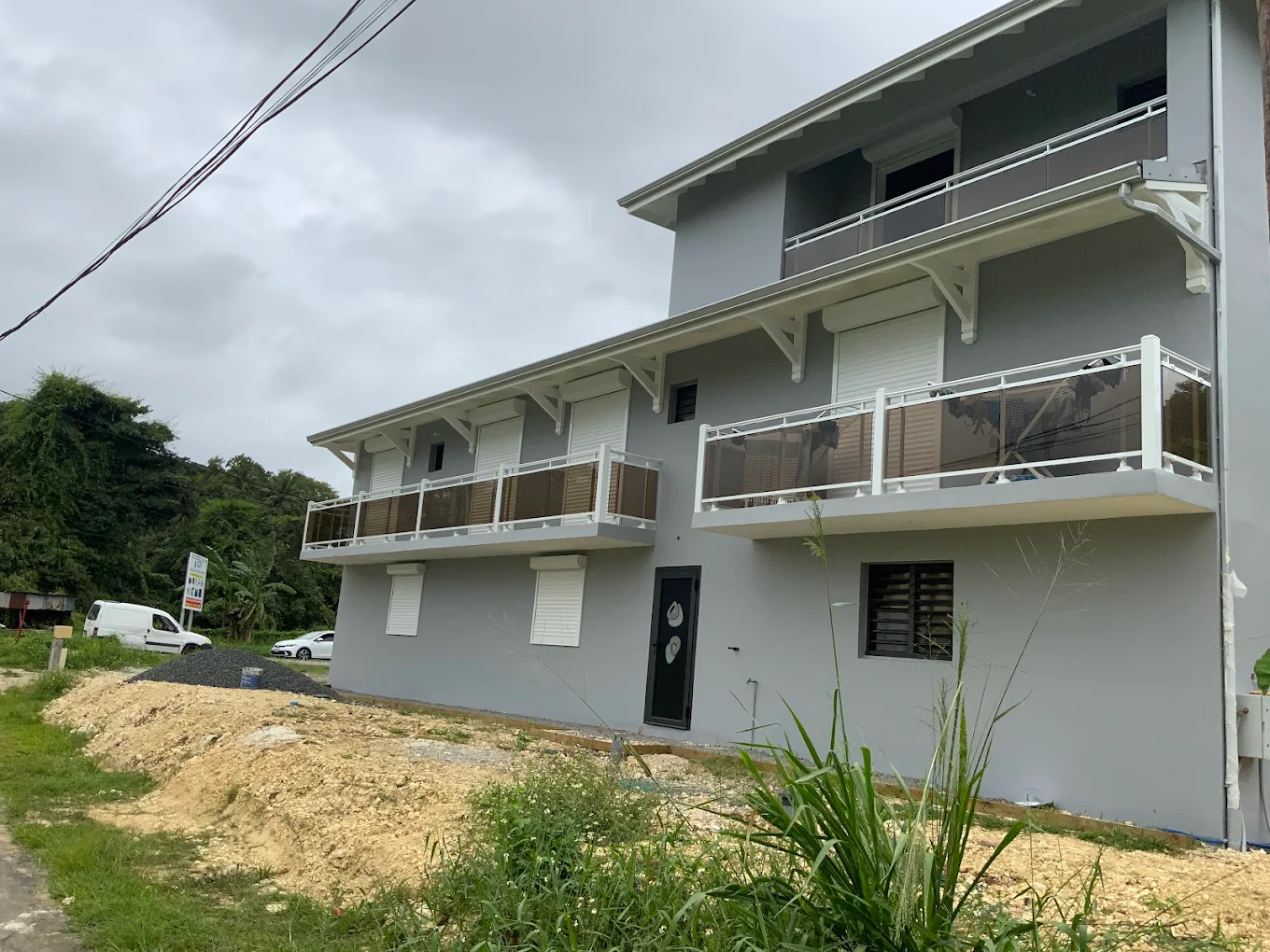 Ravalement complet d'un immeuble résidentiel en Guadeloupe